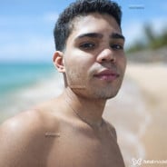 Acompanhante Peu Peu - Perfil