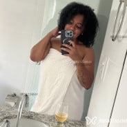 Acompanhante Preta - Perfil