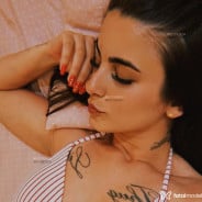 Acompanhante Melanie - Perfil