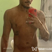Acompanhante Levy - Perfil