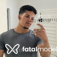 Acompanhante Stallony - Perfil
