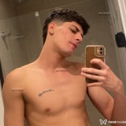 Acompanhante Kakko - Perfil