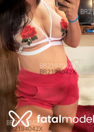 Acompanhante Julia - Perfil