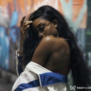 Acompanhante Polly - Perfil