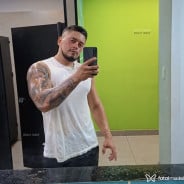 Acompanhante Henry - Perfil