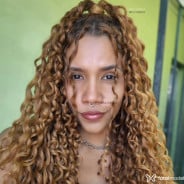 Acompanhante Thalia - Perfil