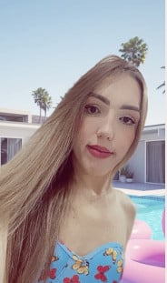 Acompanhante Karla - Perfil