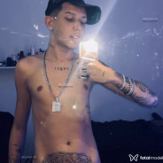 Acompanhante Bertoloti - Perfil