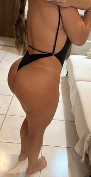 Aline Braga Acompanhante Aline Braga - Perfil