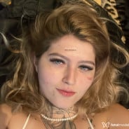 Acompanhante Penélope - Perfil