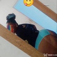Acompanhante Preta - Perfil