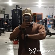 Acompanhante Pretinho - Perfil