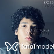 Acompanhante Adrian - Perfil