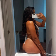 Acompanhante Morena - Perfil