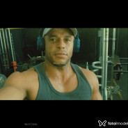 Acompanhante Ney - Perfil