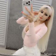 Acompanhante Alice - Perfil