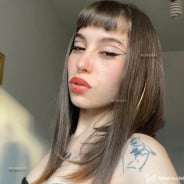 Acompanhante Aggy - Perfil