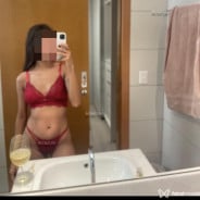Acompanhante Emily - Perfil