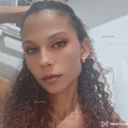 Acompanhante Cielly - Perfil