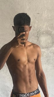 Netoo Acompanhante Netoo - Perfil