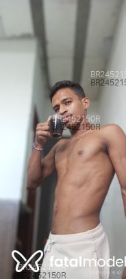 Acompanhante Tonyh - Perfil