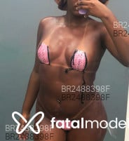 Acompanhante Preta - Perfil