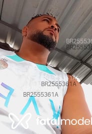 Acompanhante Tyko Baiano - Perfil