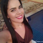 Acompanhante Lu Kam - Perfil