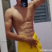 Acompanhante Vic - Perfil
