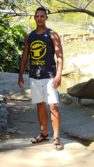 Acompanhante Ribeiro - Perfil