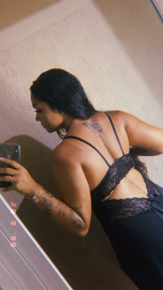 Acompanhante Isinha - Perfil