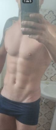Acompanhante Johnnie - Perfil