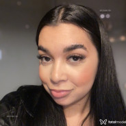 Acompanhante Emilena - Perfil