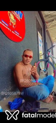 Acompanhante Arthur - Perfil