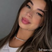 Acompanhante Maya - Perfil