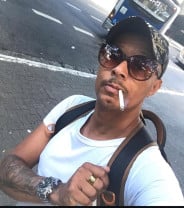 Acompanhante Thompson - Perfil