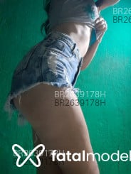 Acompanhante Esmeralda - Perfil