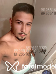 Acompanhante Yves Lohan - Perfil