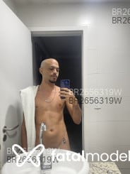 Acompanhante Magrin - Perfil
