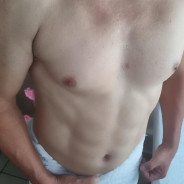 Acompanhante Roe Oliveira - Perfil