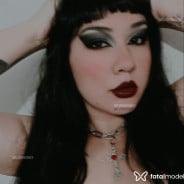 Acompanhante Mirage - Perfil