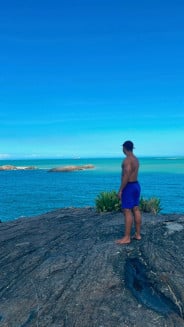 Acompanhante Tommy - Perfil