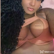 Acompanhante Preta - Perfil