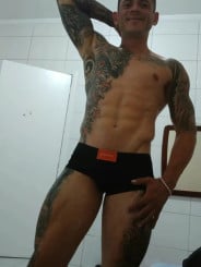 Acompanhante Henrique Tatoado - Perfil