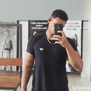 Acompanhante Black - Perfil