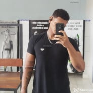 Acompanhante Black - Perfil