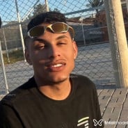 Acompanhante Kennedy - Perfil