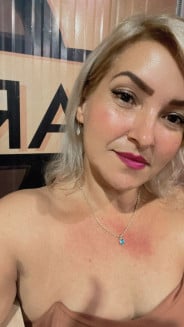 Acompanhante Waleria - Perfil