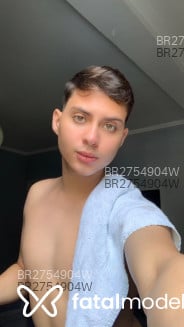 Acompanhante Pietro - Perfil