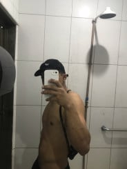 Acompanhante Leonardo - Perfil